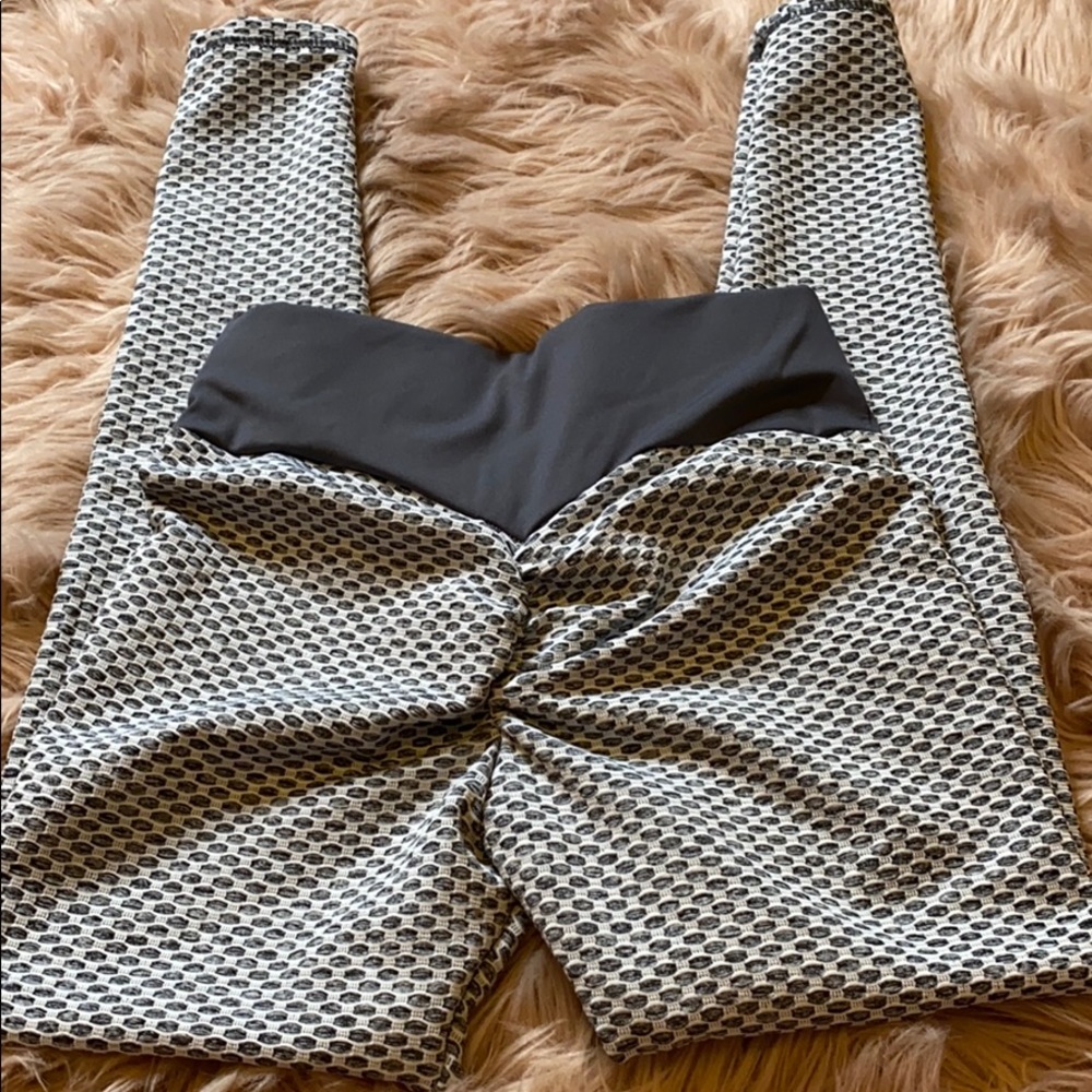 Size small booty crunching pants